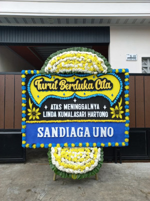 Papan Bunga Duka di Pulau Panjang